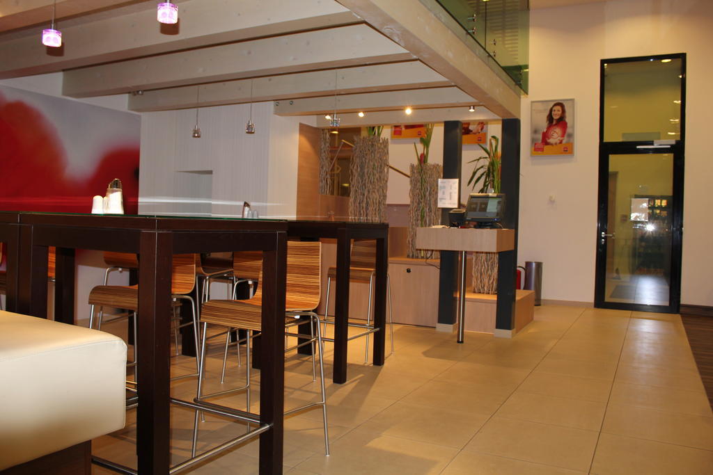 Ibis Messe 3* Viena